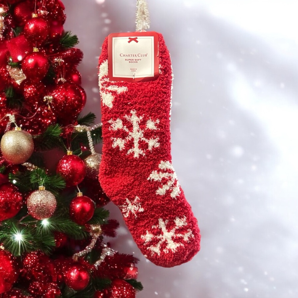 New Charter Club Womens Crew Butter
Socks Soft Fuzzy 2 Pr Pk Red White
Snow 9-11